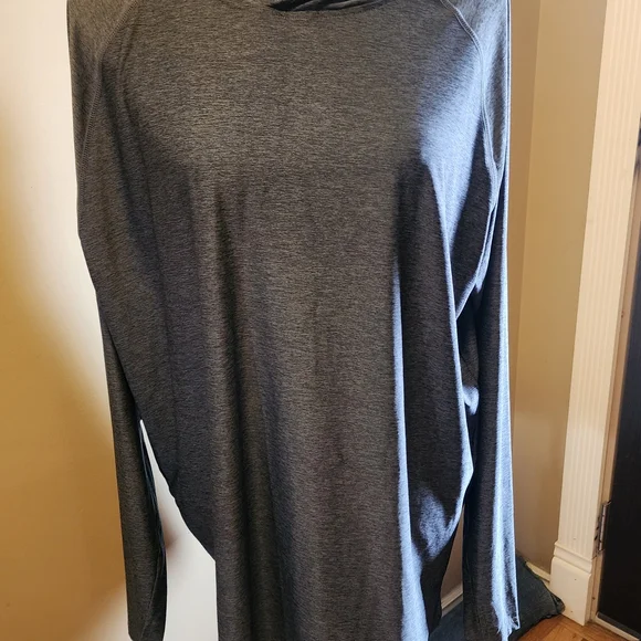 Men's Charcoal Long Sleeve Tee - Picture 2 of 3